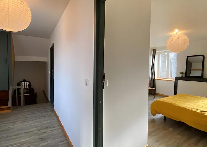 Maison Lilas Rose 300m² 12 P