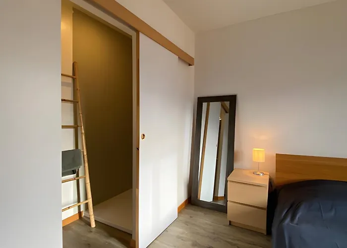 Maison Lilas Rose 300m² 12 P *